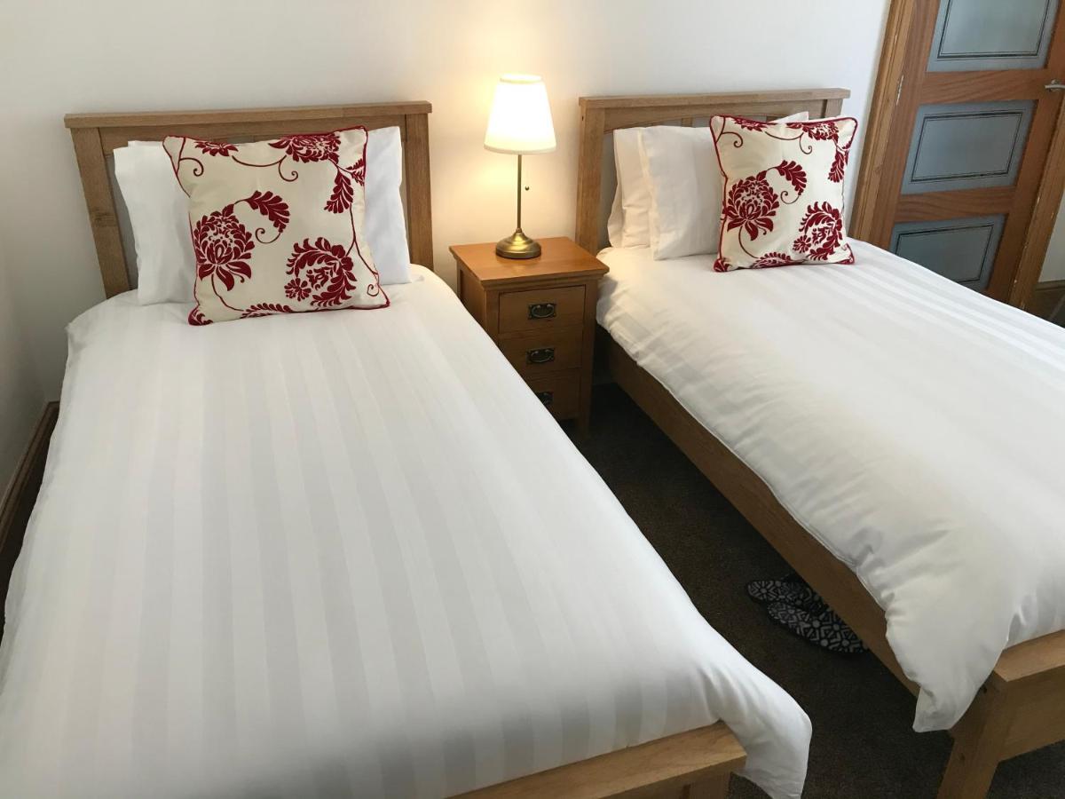 Scarborough House - Adults Only Holiday Home Торки Екстериор снимка